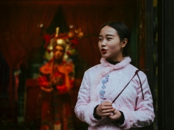 5 Bible Verses That Speak to the Heart of Chinese Catholic Families image